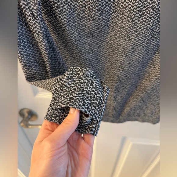 ATHLETA Flurry Peak Long Sleeve Top Turtleneck Base Layer S - Picture 6 of 11